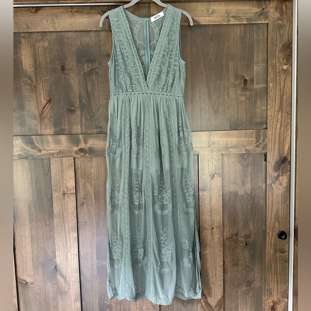NWOT MOD Maxi Dress